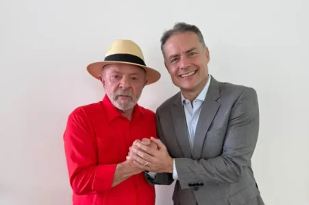 Renan reafirma apoio à reeleição de Lula e diz que juntos podem fazer muito mais por Alagoas